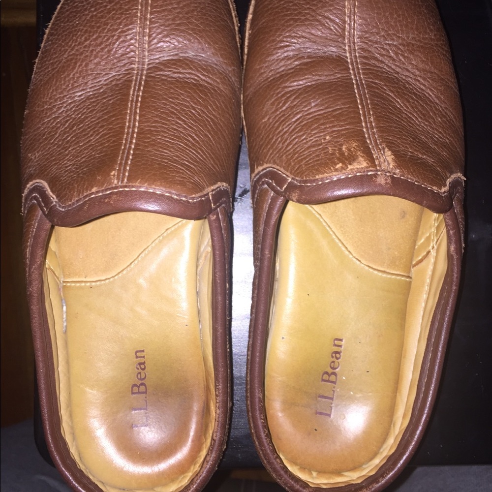 LL Bean men’s genuine leather slippers